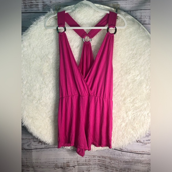 🌺VENUS Hot Pink Halter Romper size Large 🌺 - Picture 4 of 15